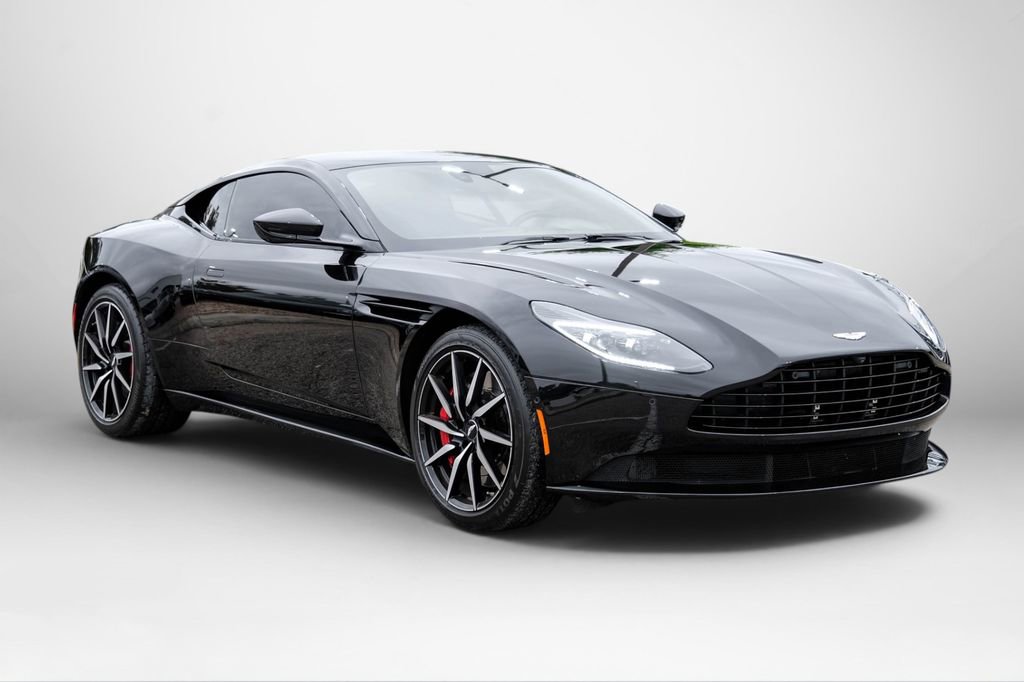 Used 2020 Aston Martin DB11 Coupe RWD image 4