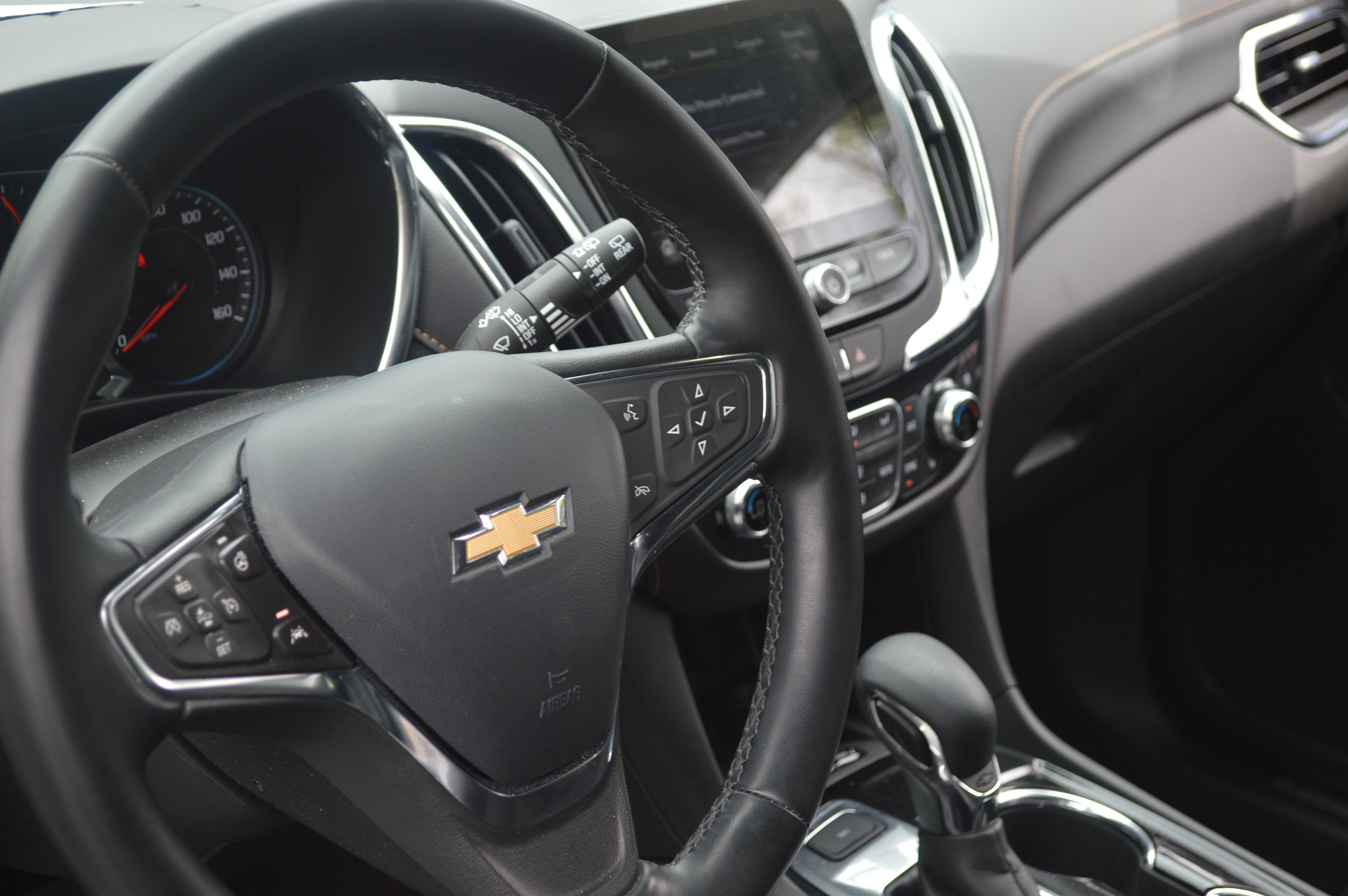 Used 2024 Chevrolet Equinox Premier AWD/4WD image 27