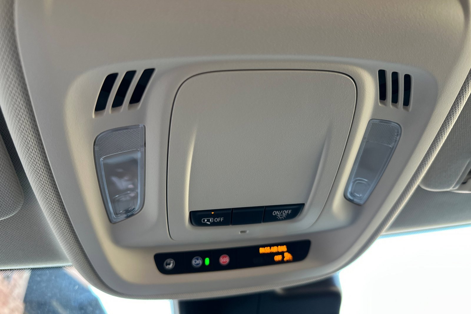 Used 2022 Buick Envision Preferred image 23