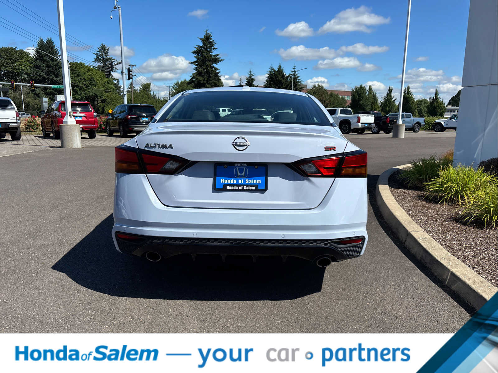Used 2024 Nissan Altima 2.5 SR FWD image 5