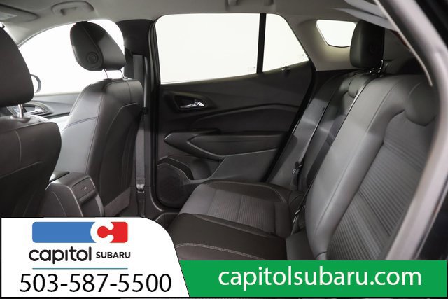 Used 2025 Chevrolet Trax LT FWD image 30
