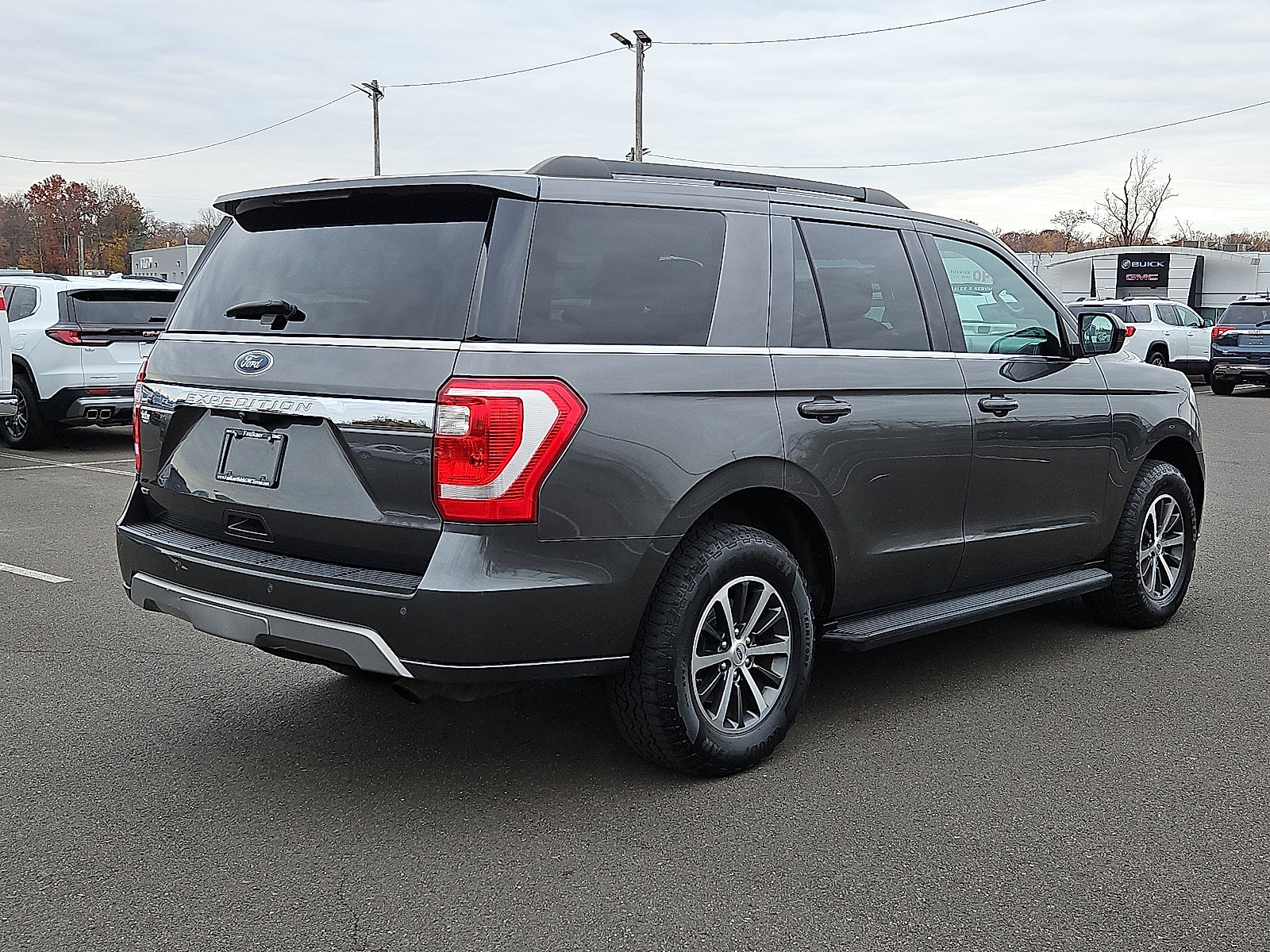 Used 2020 Ford Expedition XLT image 6