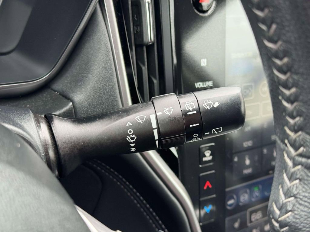 Used 2023 Subaru Outback Limited AWD/4WD image 27