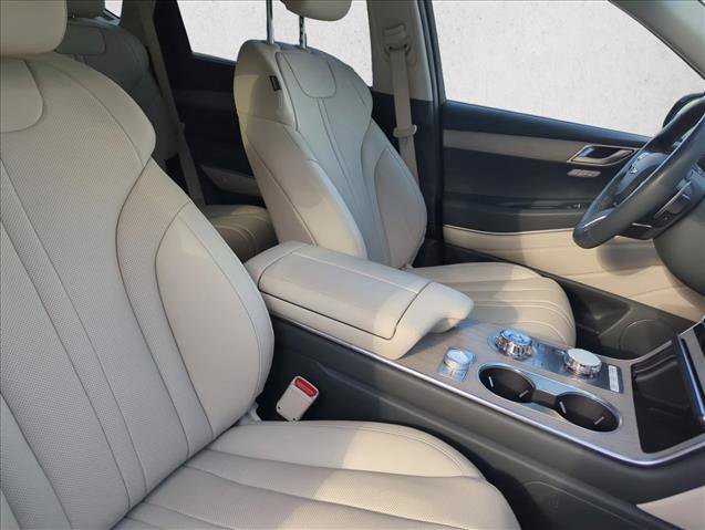 Used 2025 Genesis GV80 2.5T Advanced AWD/4WD image 24