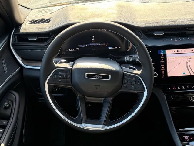New 2026 Jeep Grand Cherokee Limited w/ Limited Altitude Package AWD/4WD image 39