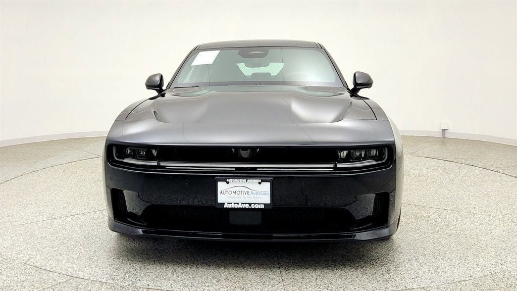 Used 2024 Dodge Charger Daytona Scat Pack w/ Plus Group AWD/4WD image 2