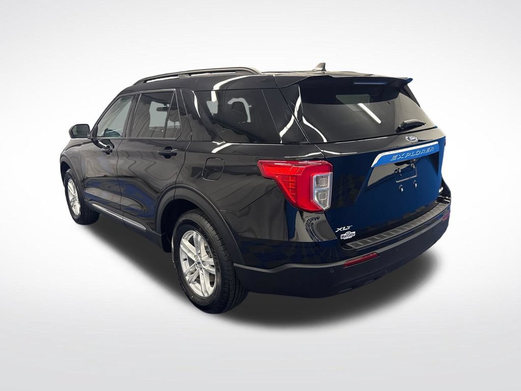 Certified 2023 Ford Explorer XLT AWD/4WD image 3
