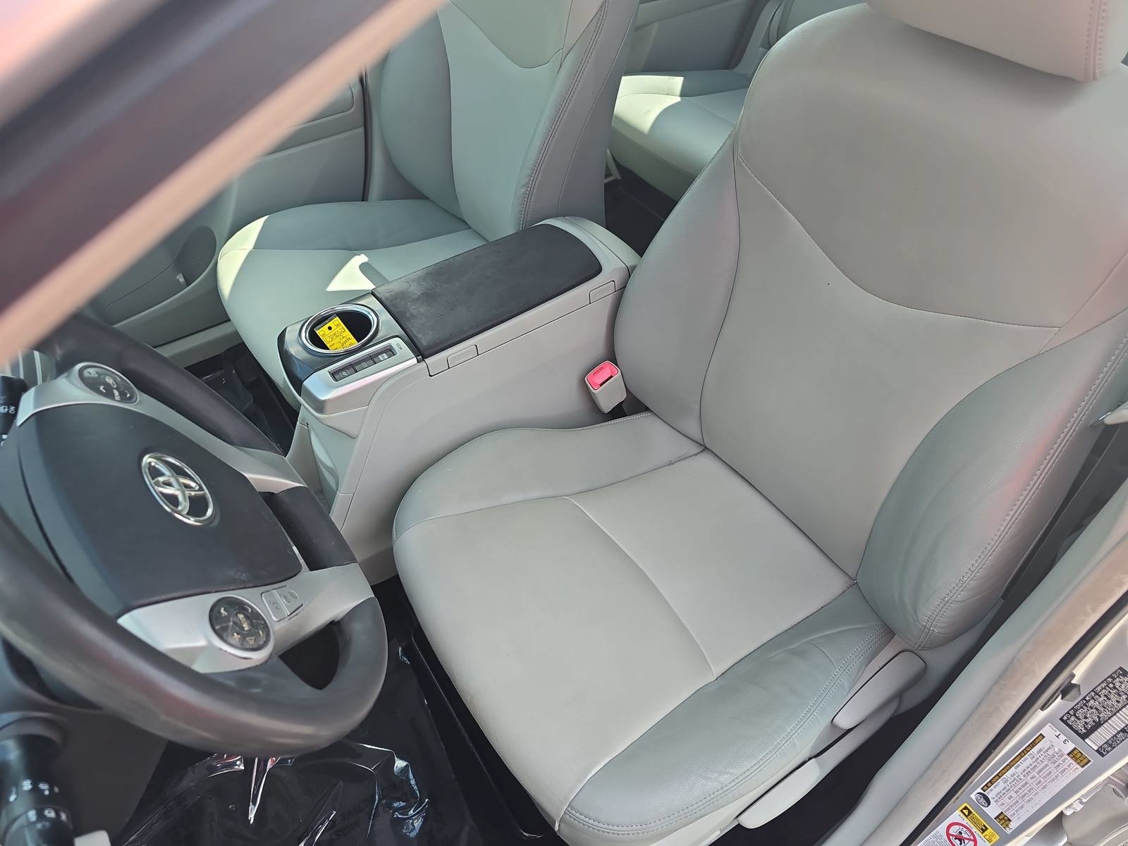 Used 2012 Toyota Prius V Five FWD image 14