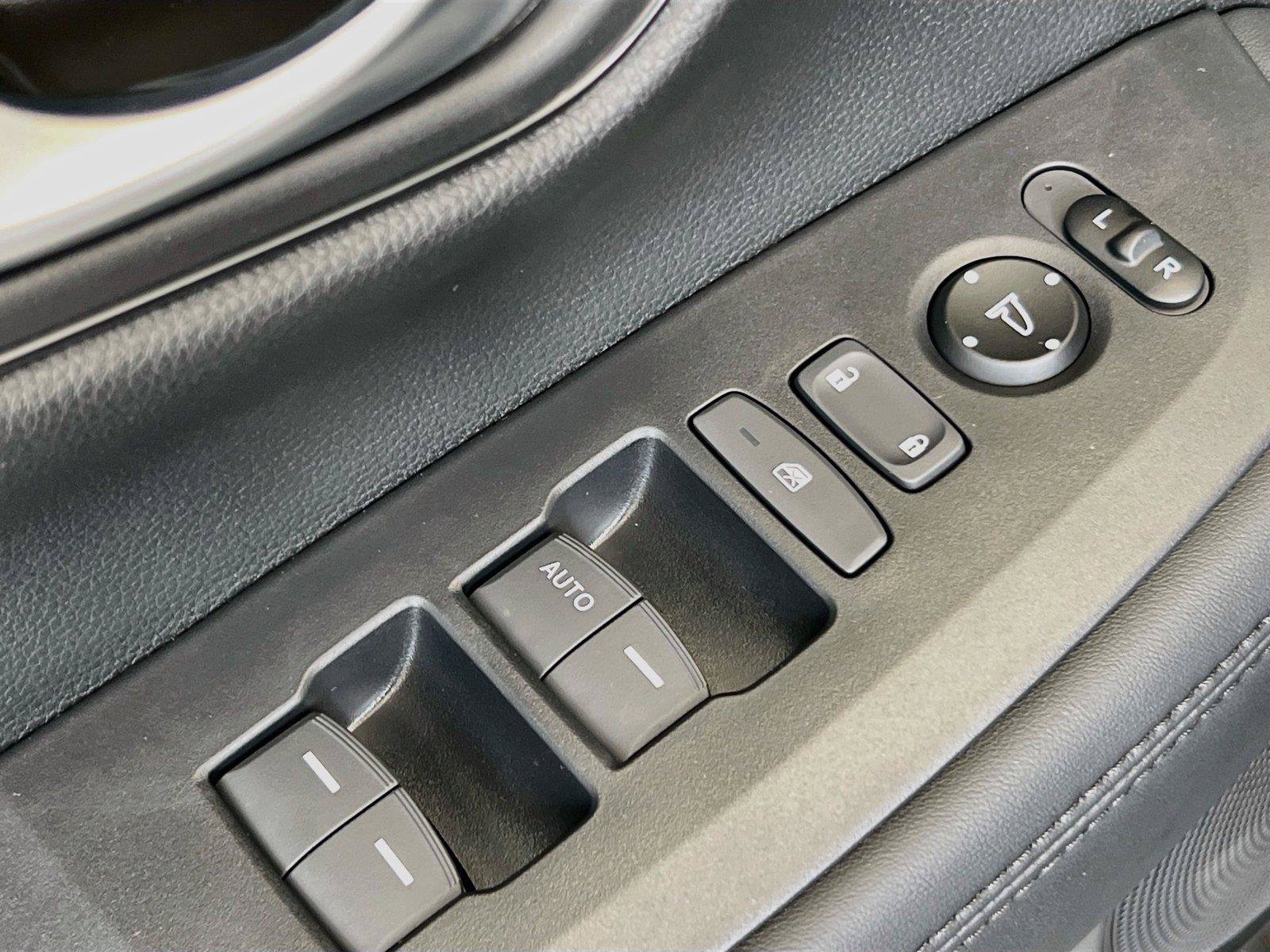New 2027 Honda HR-V LX image 19