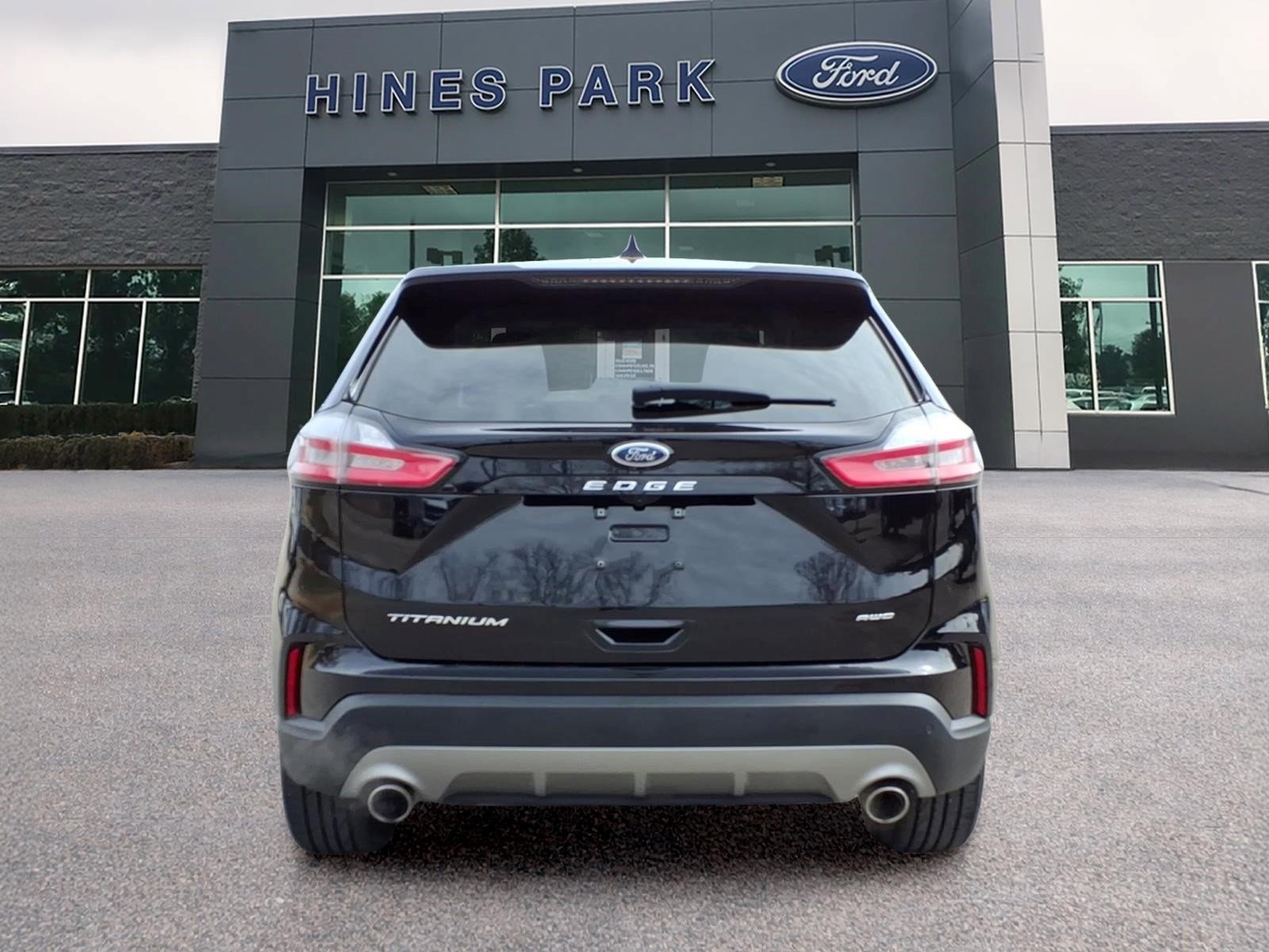 Used 2024 Ford Edge Titanium image 6