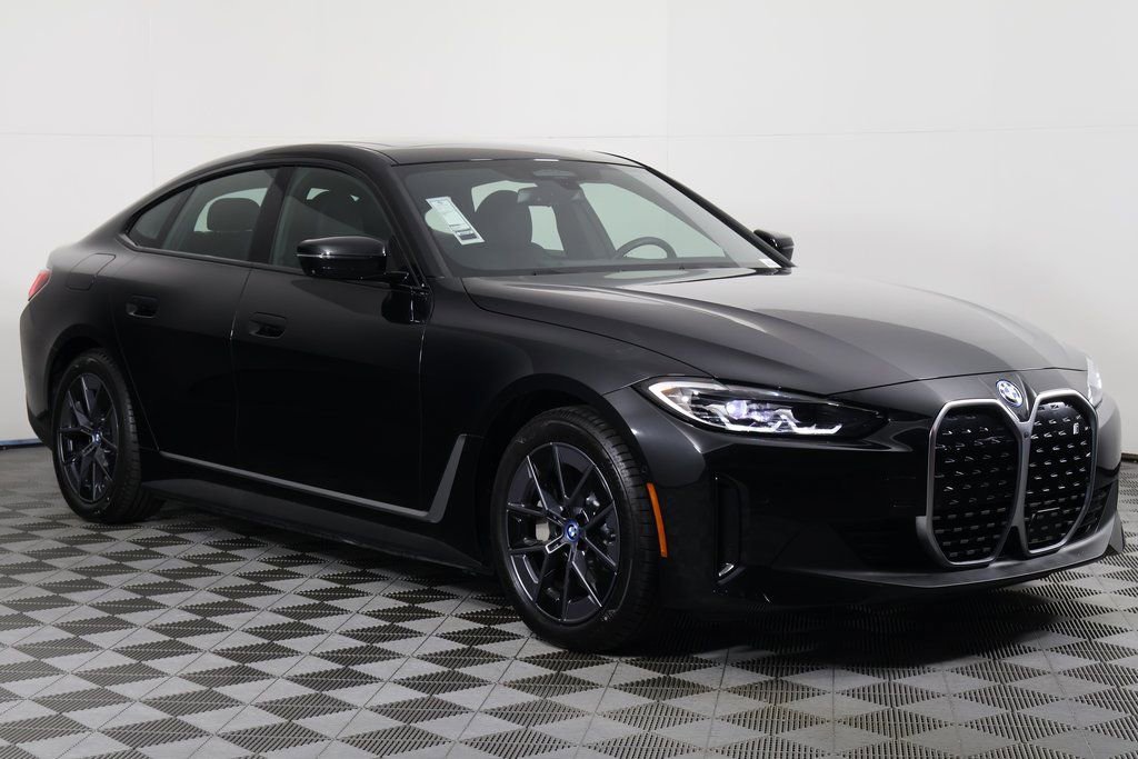 Used 2023 BMW i4 eDrive35 image 3