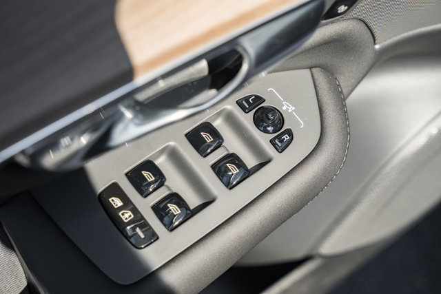 New 2027 Volvo XC90 B6 Plus AWD/4WD image 41