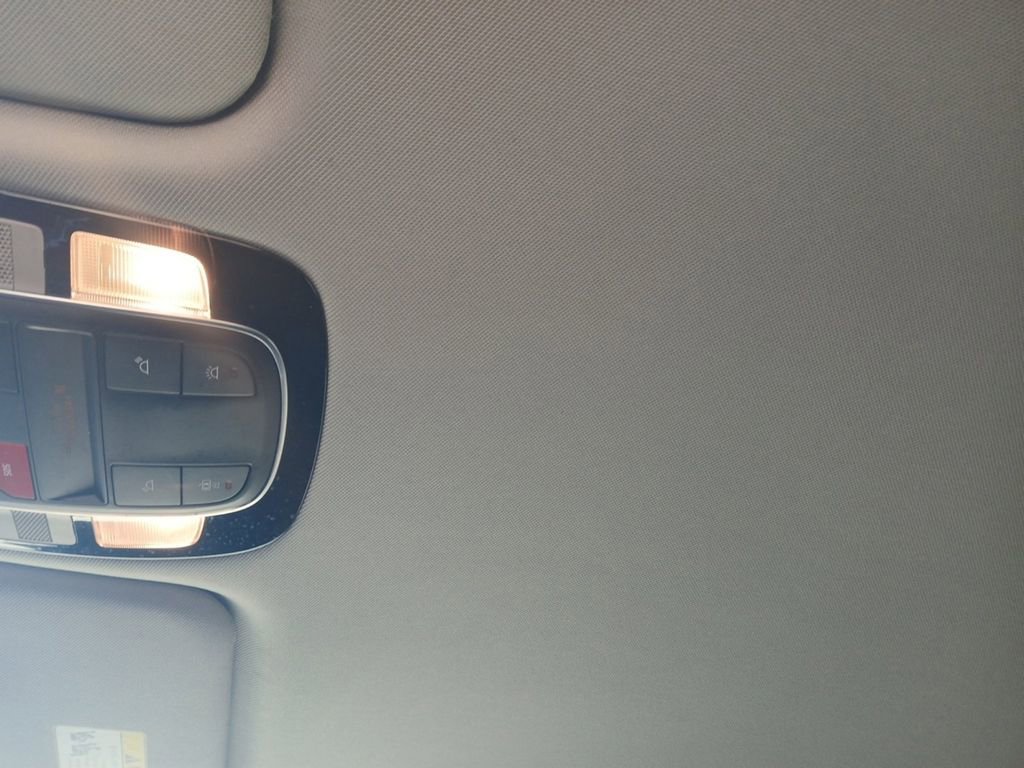 Used 2022 Hyundai Santa Fe SEL image 11