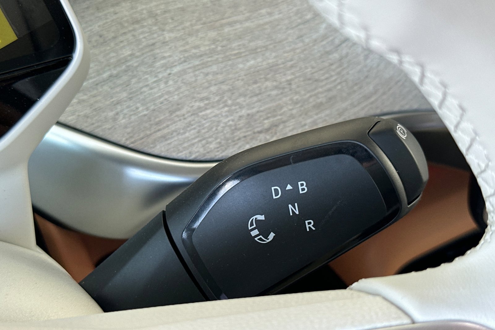 New 2025 Volkswagen ID. Buzz Pro S Plus image 21