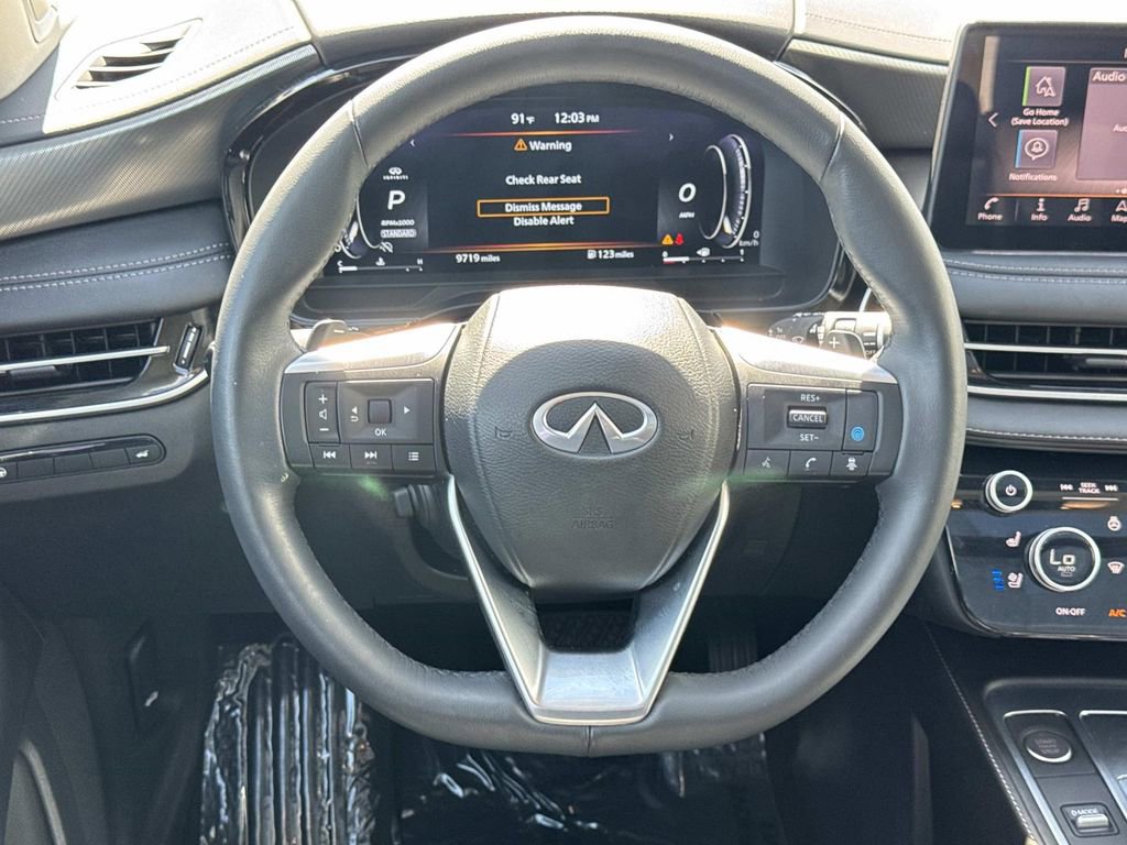 Certified 2025 INFINITI QX60 Luxe image 9
