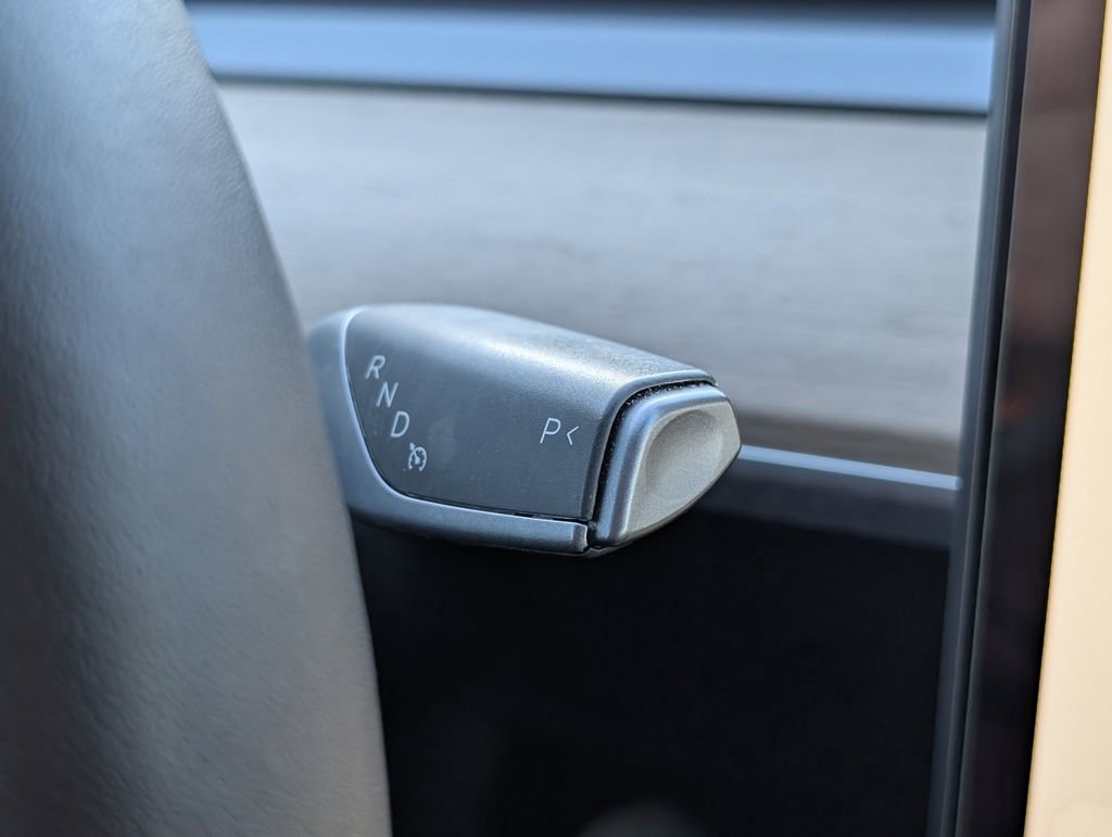 Used 2021 Tesla Model Y Long Range image 22