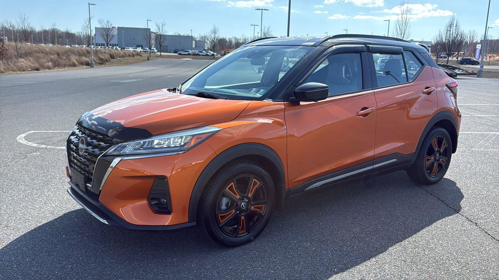 Used 2023 Nissan Kicks SR w/ SR Premium Package image 13