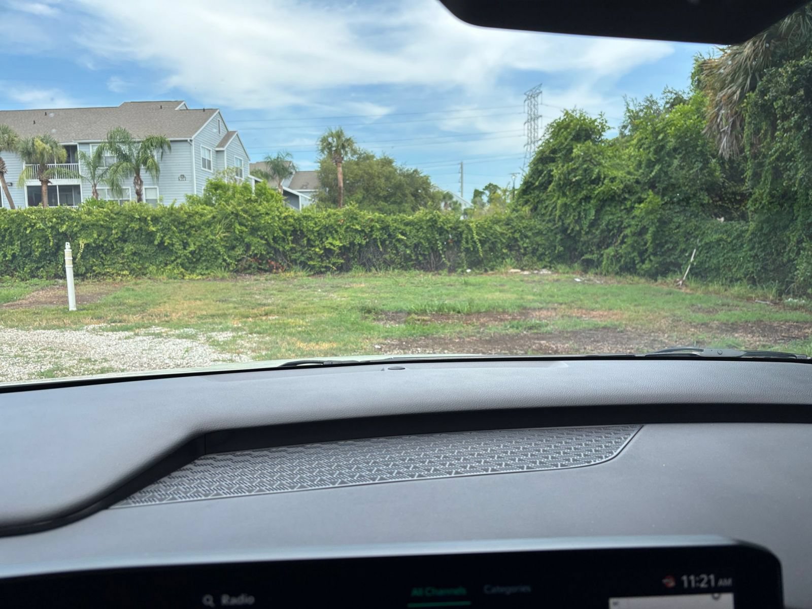 Used 2026 Kia Carnival FWD image 17