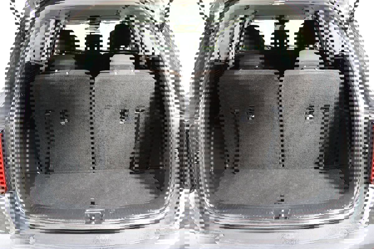 Used 2023 Kia Sorento LX image 34