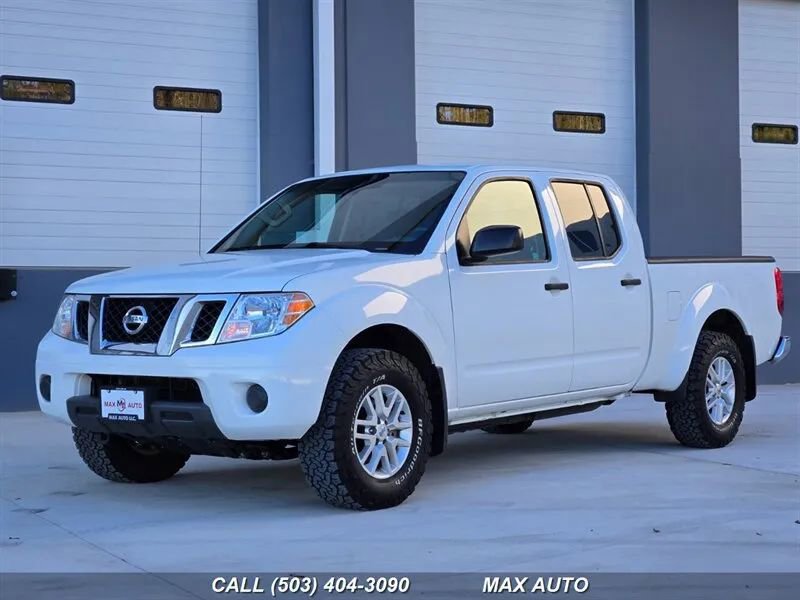 Used 2020 Nissan Frontier SV image 4