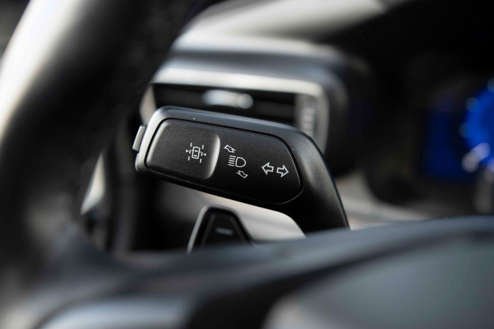 Used 2020 Ford Explorer Platinum w/ Premium Technology Package image 6