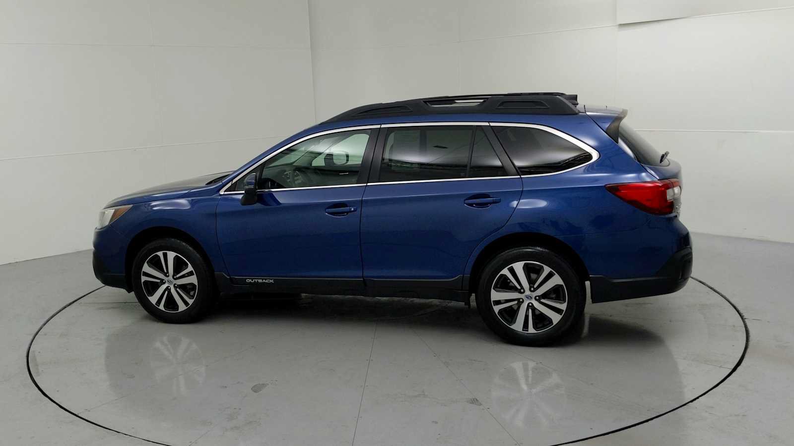 Used 2019 Subaru Outback 2.5i Limited AWD/4WD image 6