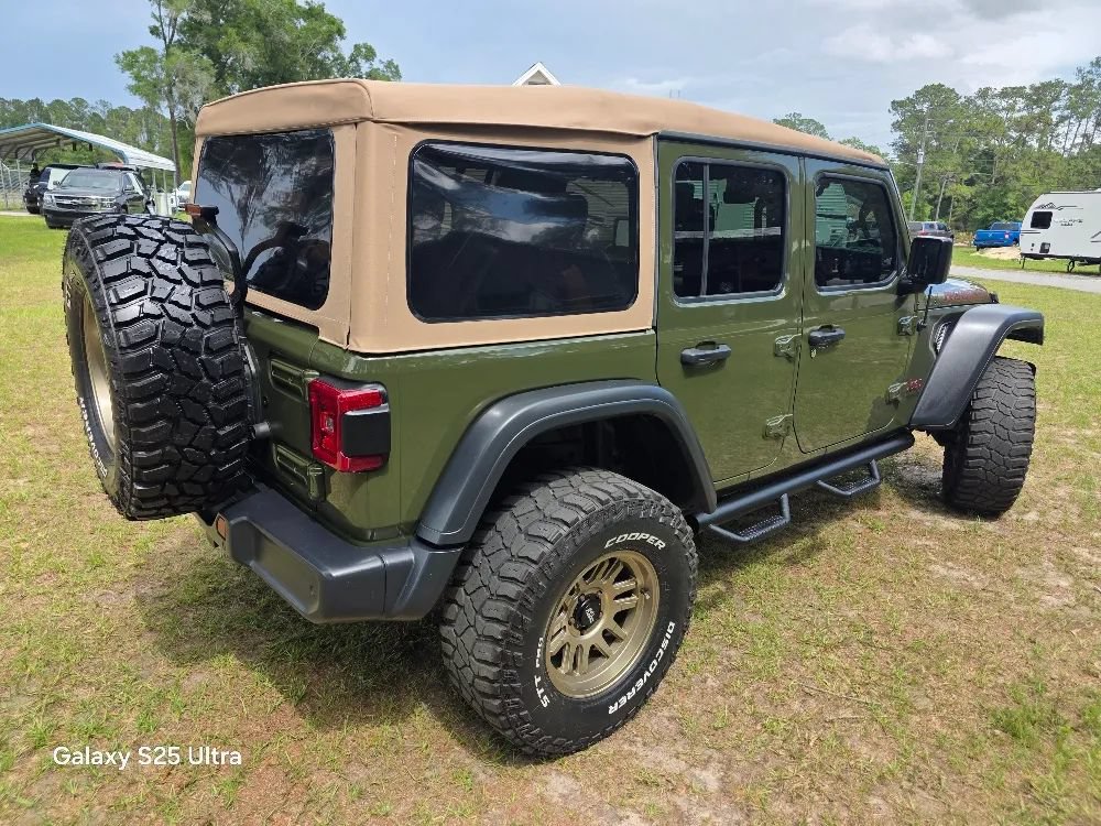 Used 2021 Jeep Wrangler Unlimited Rubicon AWD/4WD image 8