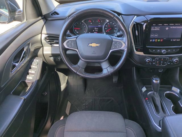 Used 2020 Chevrolet Traverse LT image 18
