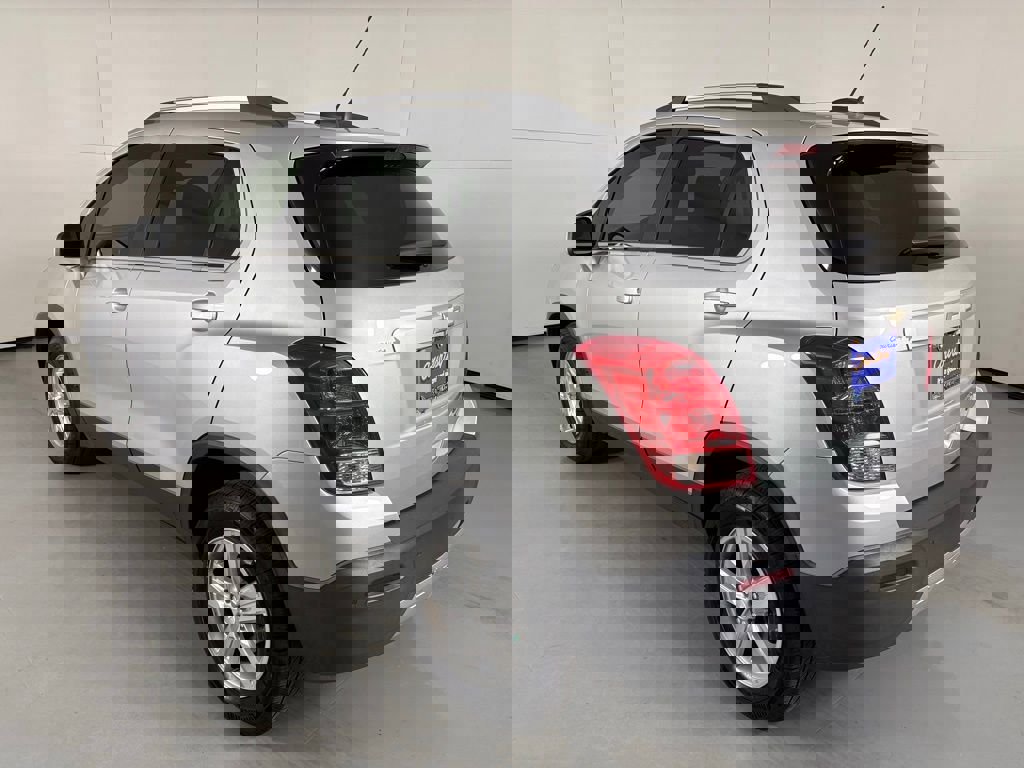 Used 2015 Chevrolet Trax LT w/ LT Plus Package image 6