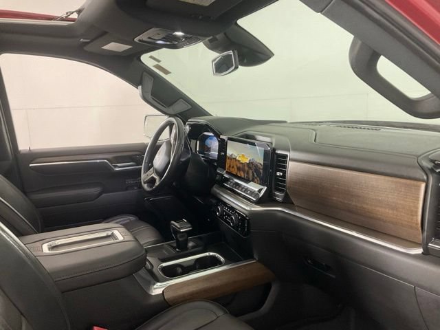 Used 2022 Chevrolet Silverado 1500 High Country w/ High Country Premium Package AWD/4WD image 32