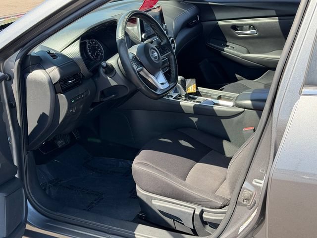 Certified 2023 Nissan Sentra SV FWD image 11