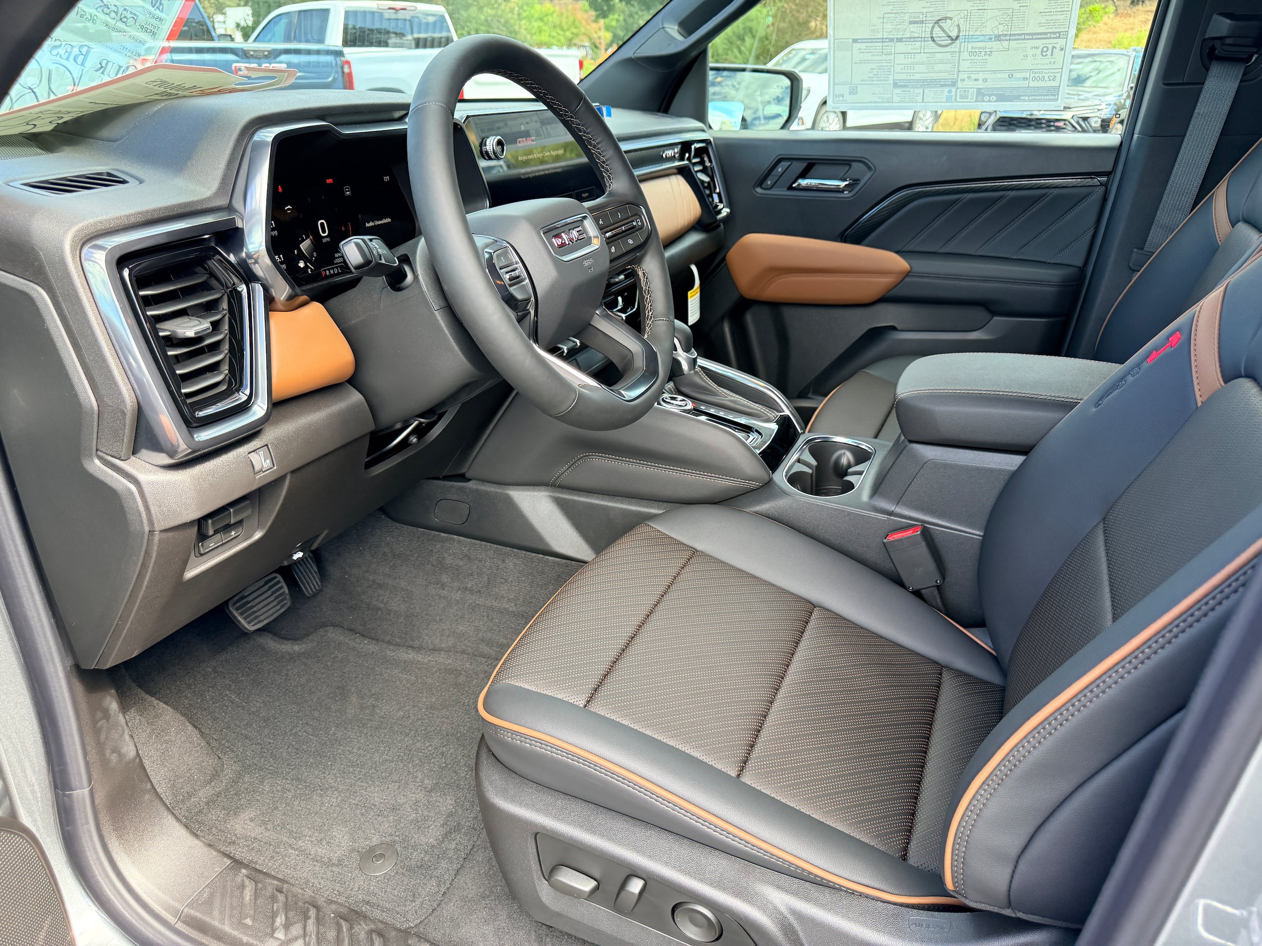 New 2026 GMC Canyon AT4 w/ Technology Plus Package AWD/4WD image 11