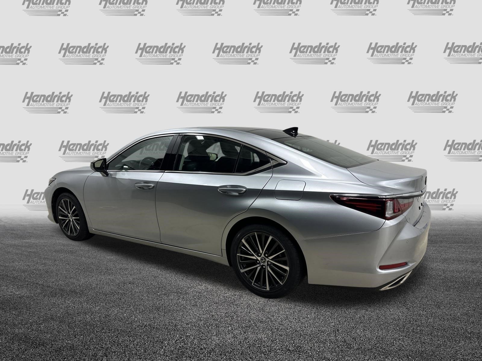 Used 2023 Lexus ES 350 w/ Premium Package FWD image 8