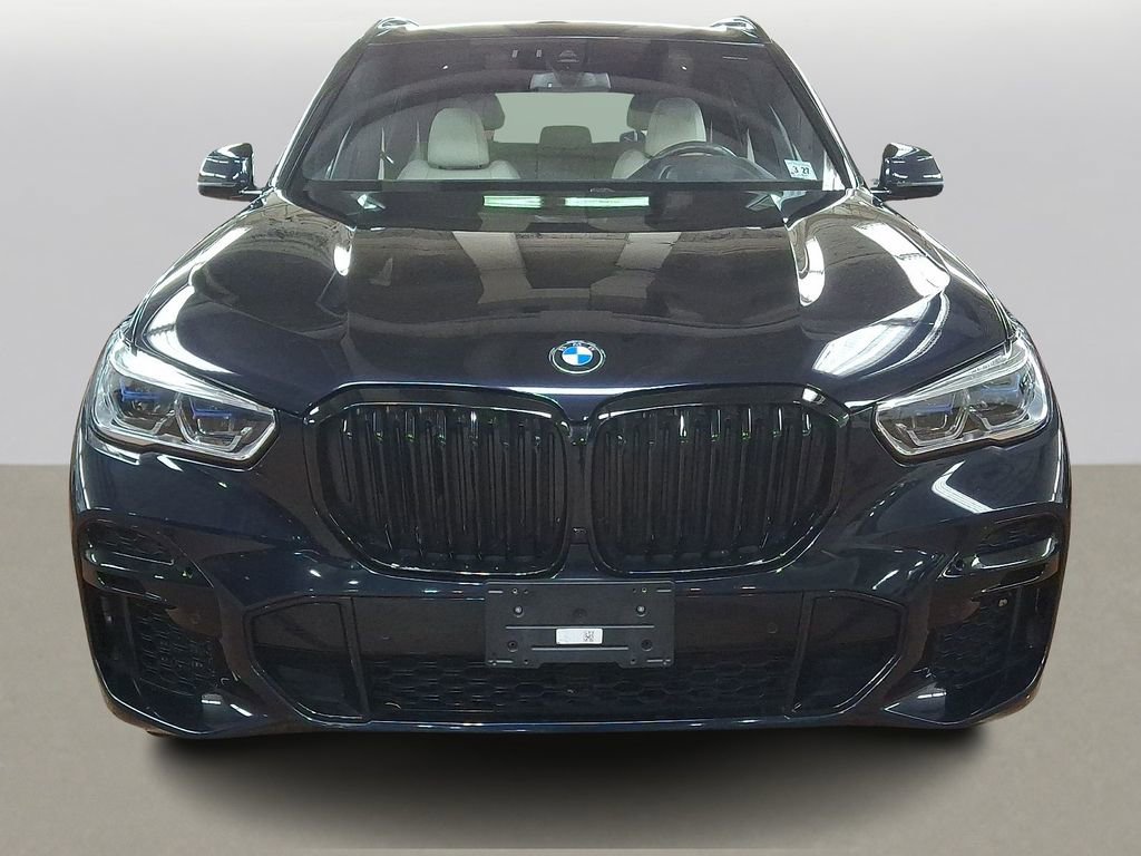 Certified 2022 BMW X5 xDrive40i w/ M Sport Package image 2