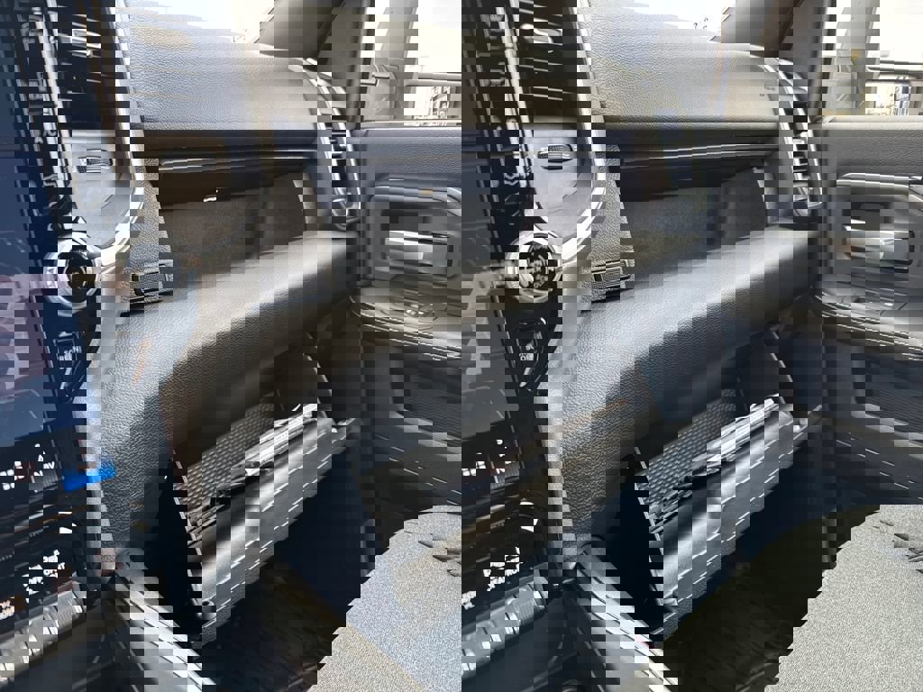 Used 2025 RAM 2500 Big Horn image 40