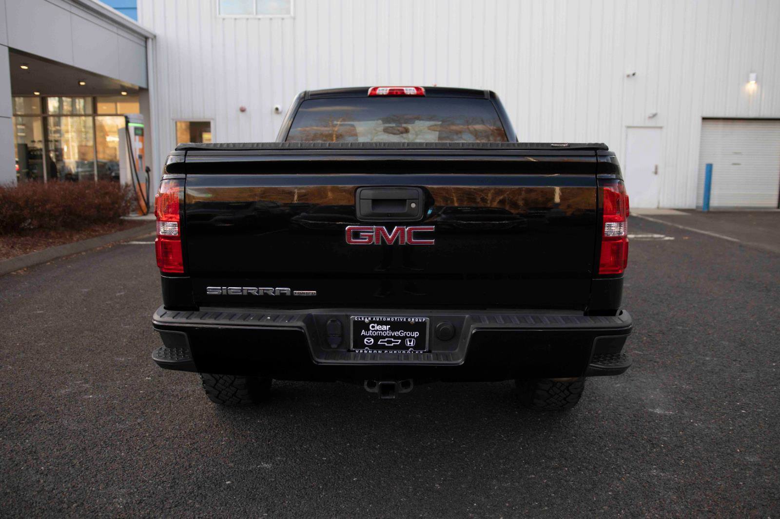 Used 2019 GMC Sierra 1500 Limited w/ Elevation Edition image 18