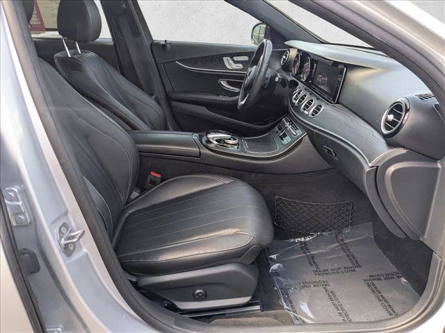 Used 2018 Mercedes-Benz E 400 4MATIC Sedan image 18