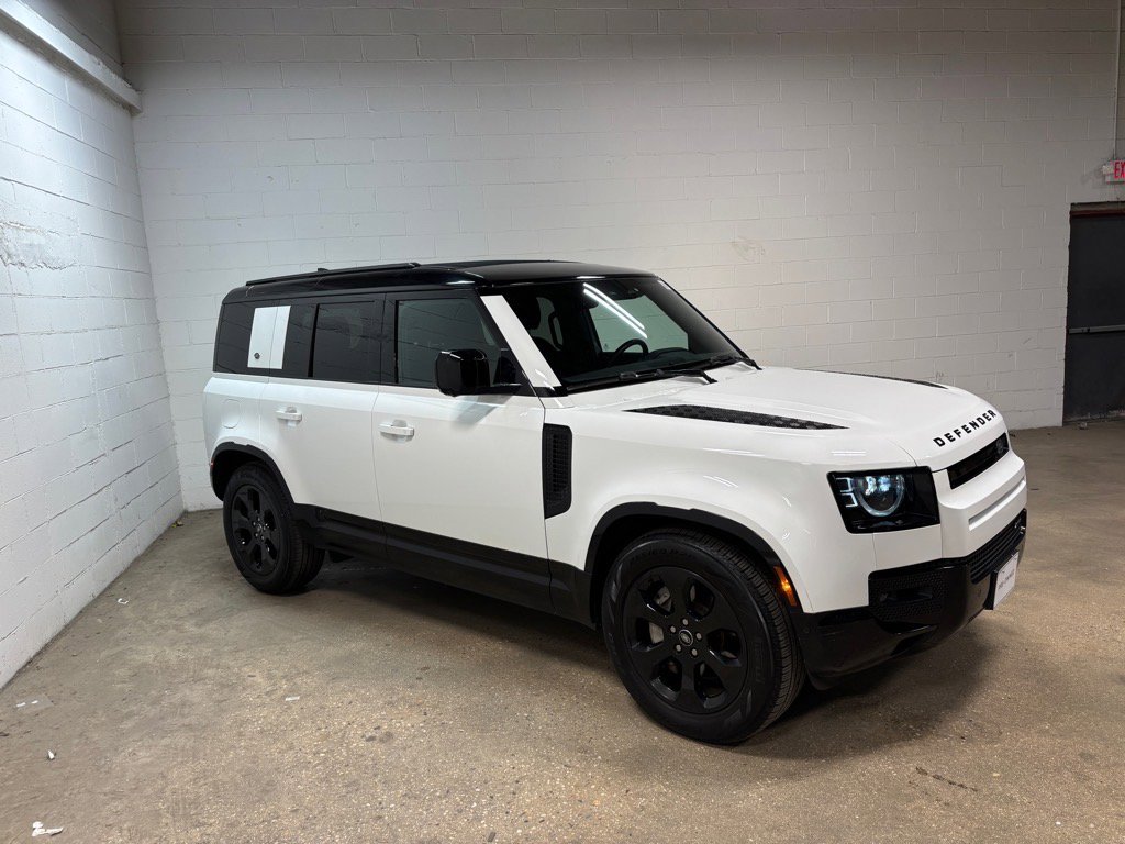 Used 2023 Land Rover Defender 110 X-Dynamic SE image 5