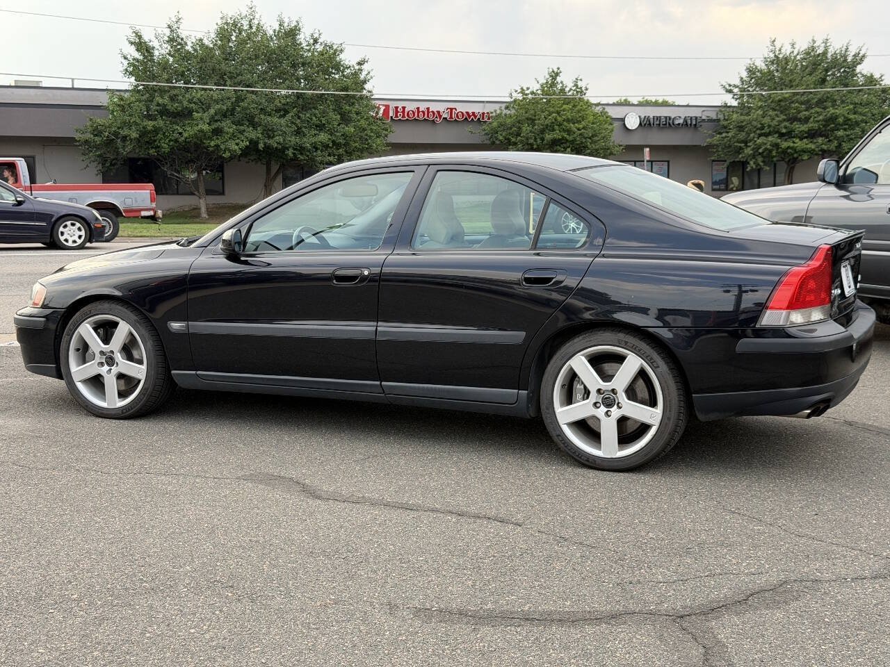 Used 2004 Volvo S60 R AWD/4WD image 14