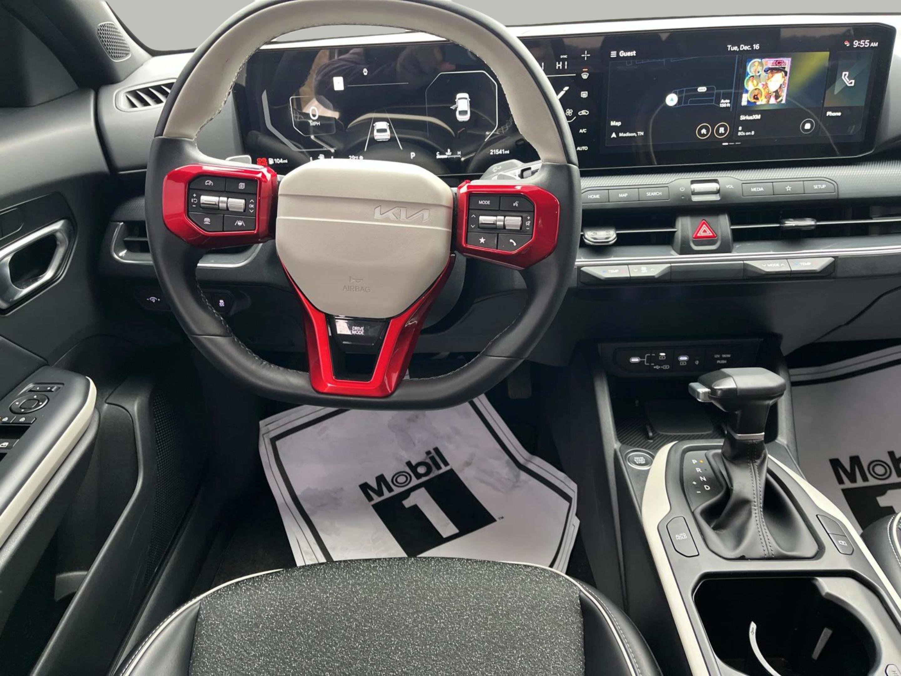 Used 2025 Kia K4 GT-Line image 12