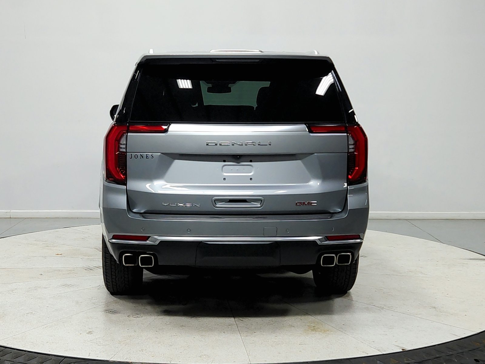 Used 2025 GMC Yukon Denali AWD/4WD image 7