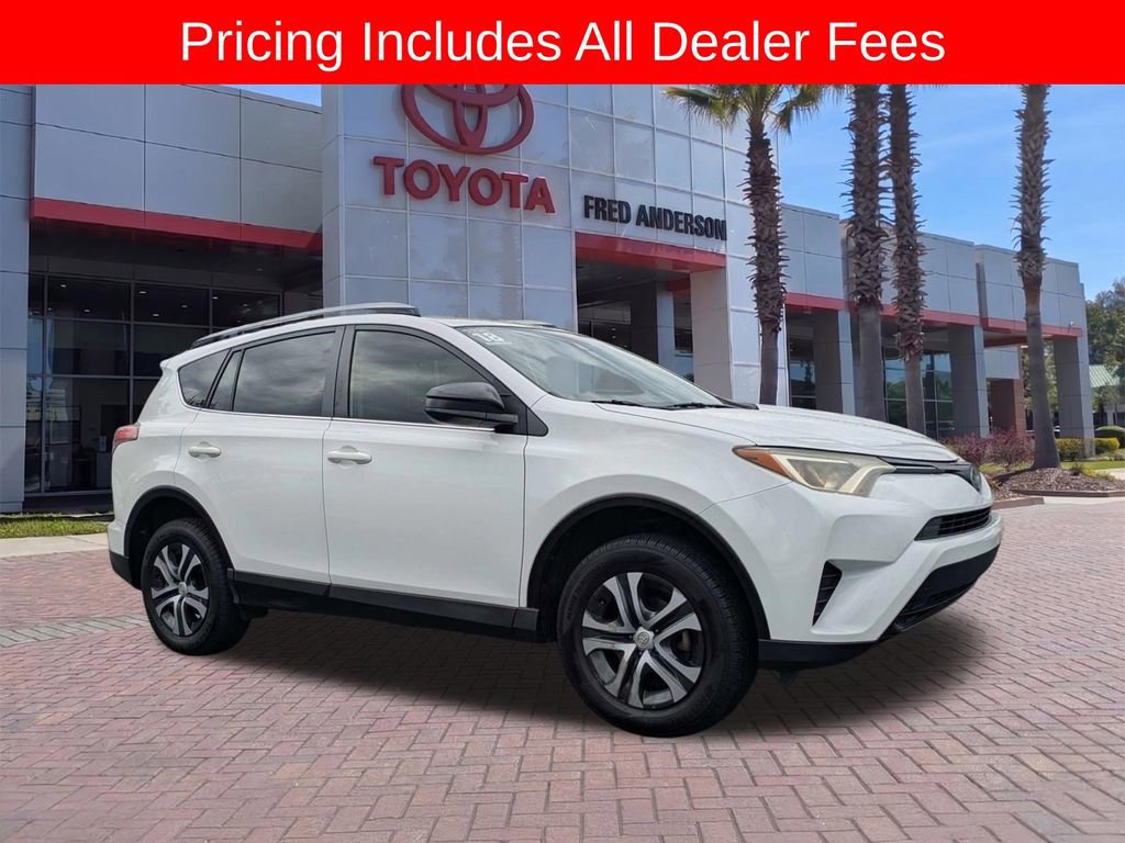 Used 2018 Toyota RAV4 LE FWD video 1