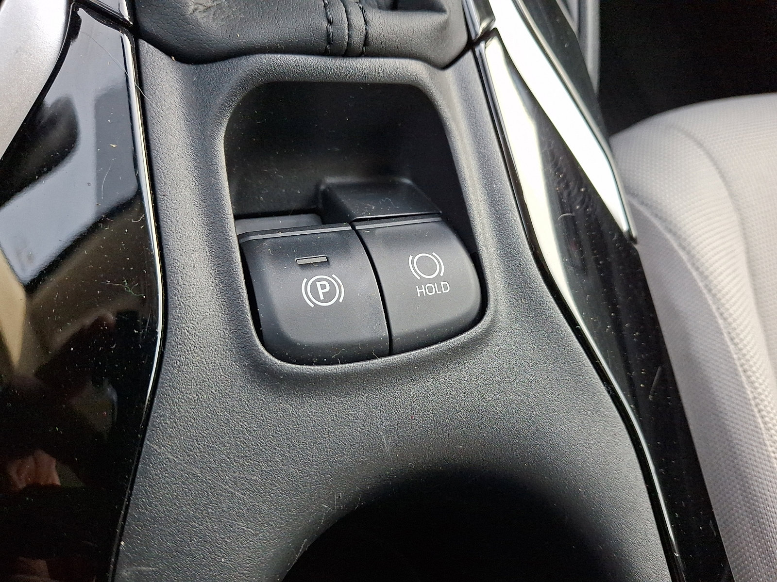 Used 2022 Toyota Corolla LE image 24