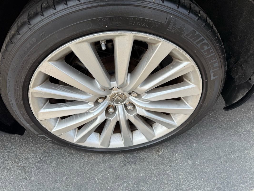 Used 2014 Lexus LS 460 L image 27