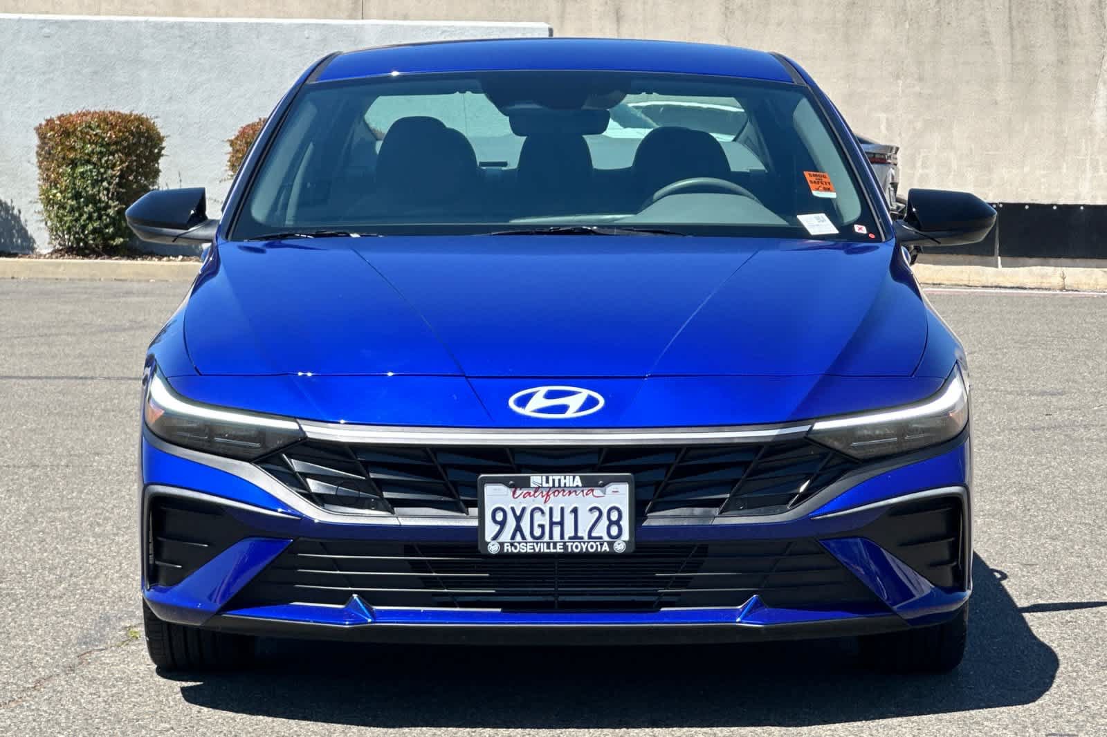 Used 2025 Hyundai Elantra Sport FWD image 10