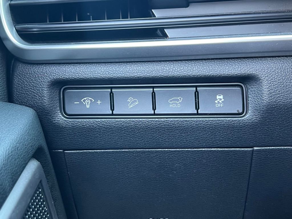 Used 2025 Kia Telluride S image 23