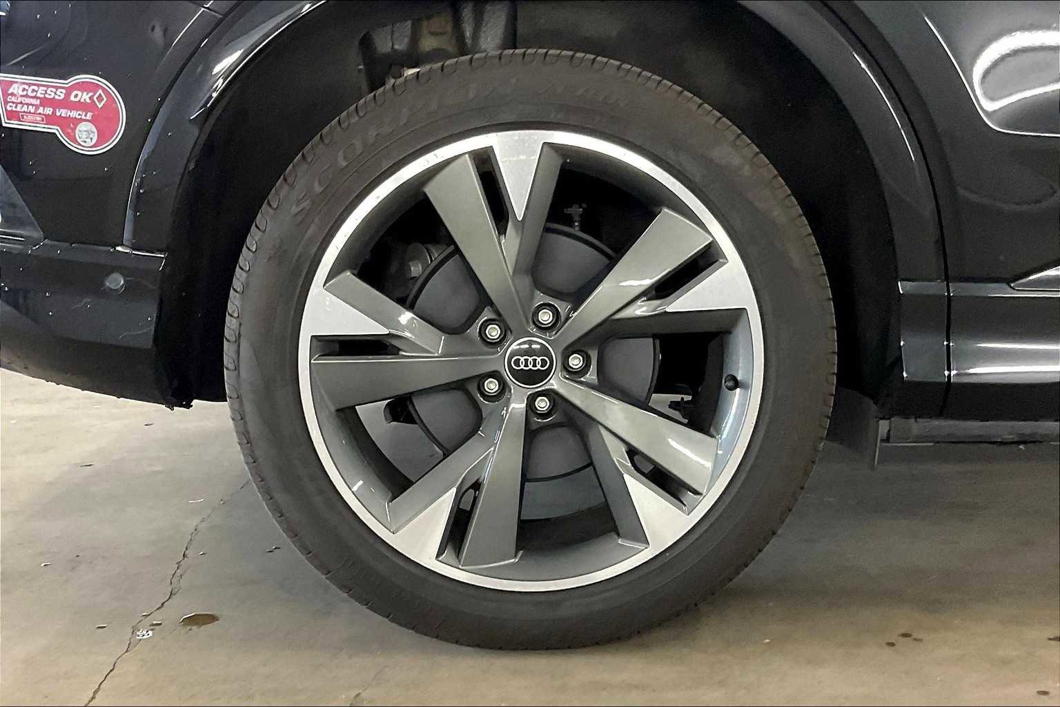 Certified 2023 Audi Q4 e-tron Prestige w/ Black Optic Package image 12