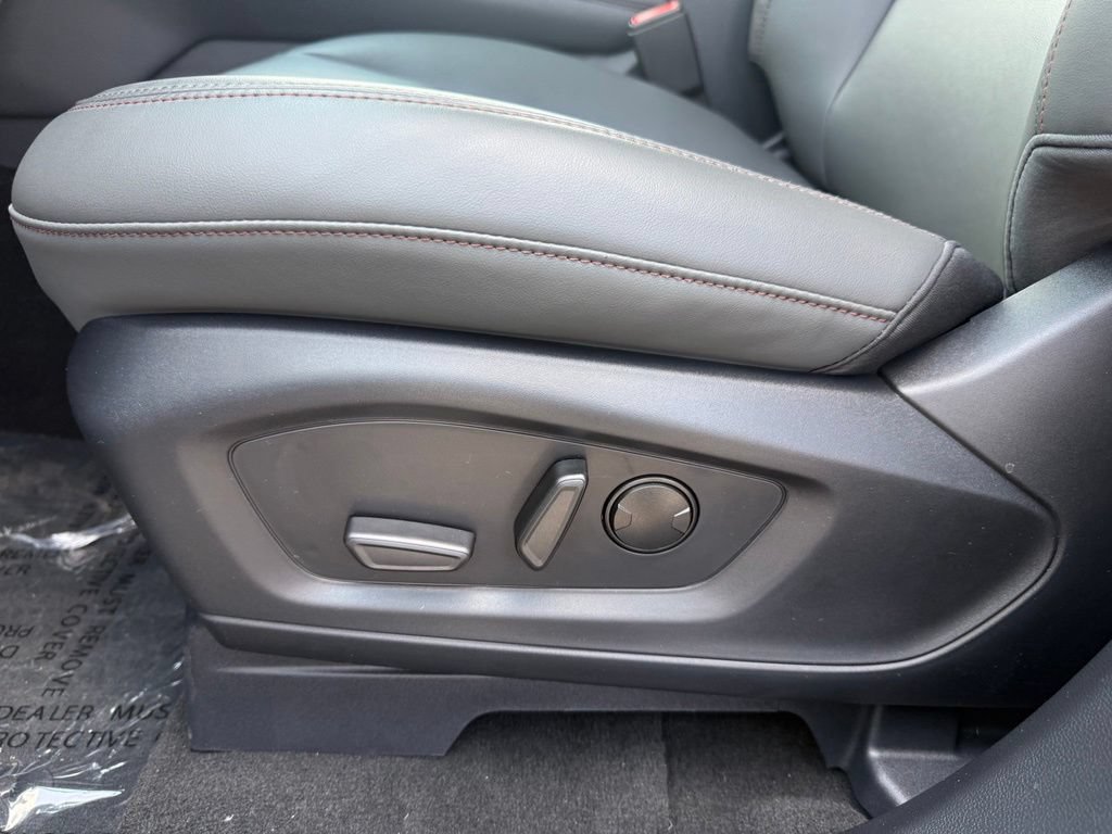 New 2026 Ford Explorer Active w/ Active Comfort Package AWD/4WD image 13