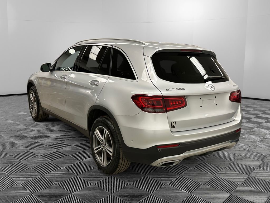 Used 2020 Mercedes-Benz GLC 300 4MATIC image 3
