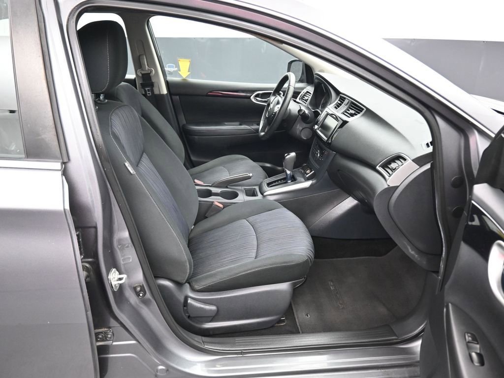 Used 2019 Nissan Sentra SV image 39